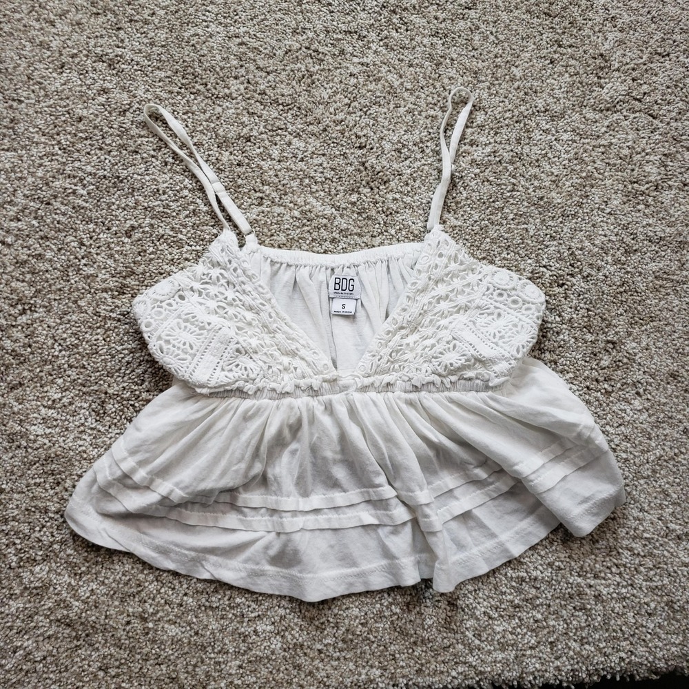 BDG Tank‎ Womens S White Camisole Crocheted V-Neck Ruffle Strappy Adjustable